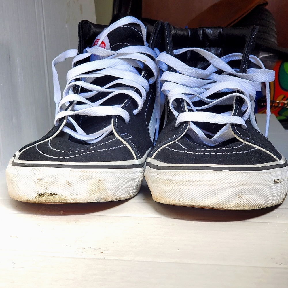 Vans - Picture 7 of 12